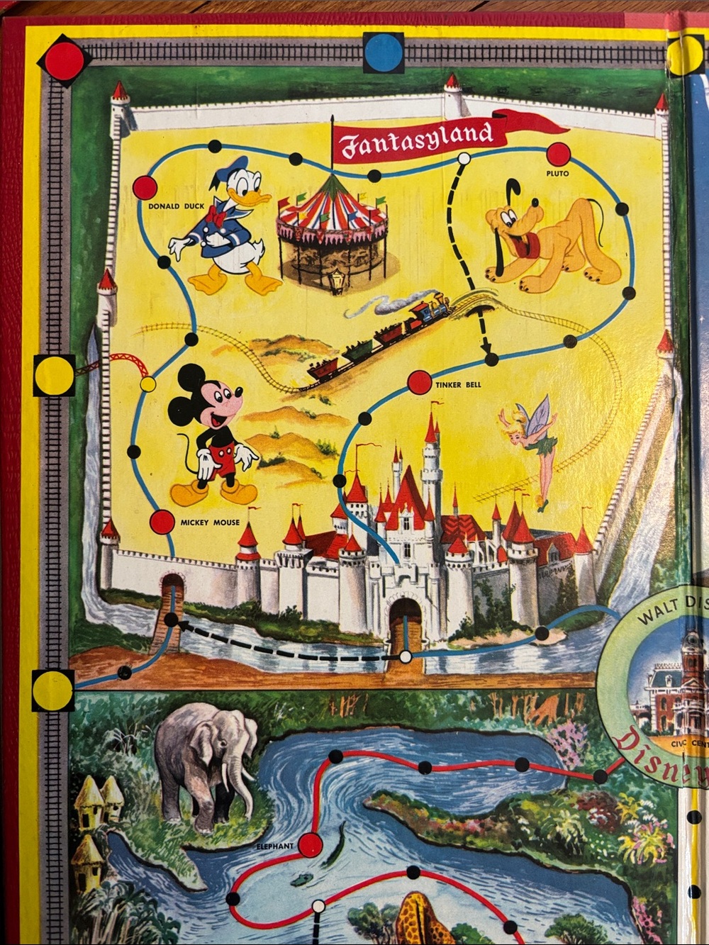 Disney DIsneyland Game Box - Red with Green and Yellow Logo - Picture 6 of 9